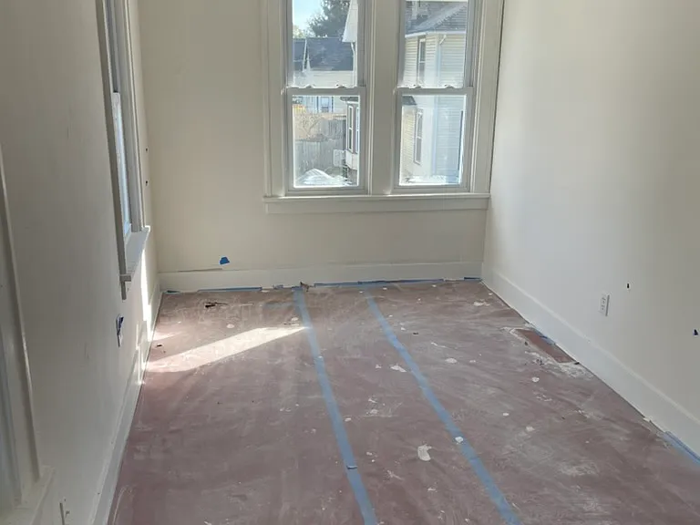 203 1/2 E Hamtramck St #4 — Photo 4