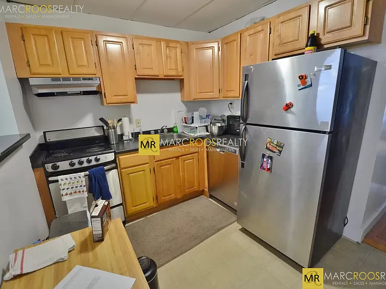 585 Beacon St #2 — Photo 1