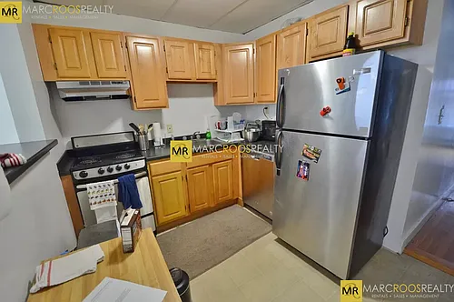 585 Beacon St #2 Photo 1