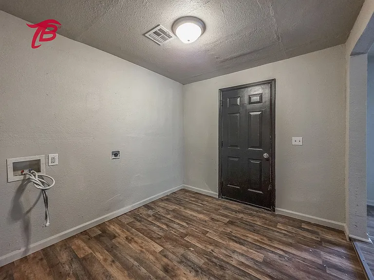1153 Windemere Ave — Photo 21