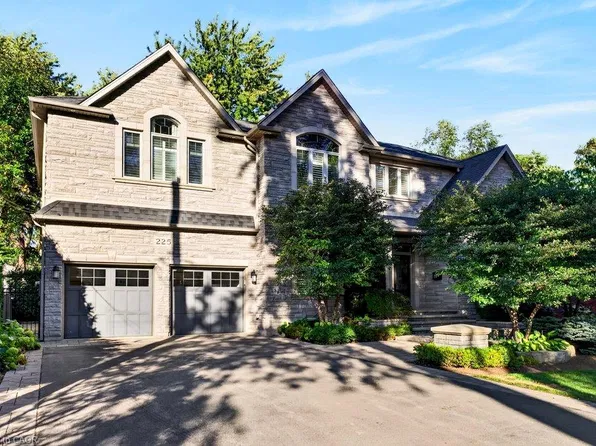 225 Lakeside Ave, Burlington, ON L7N 1Y4
