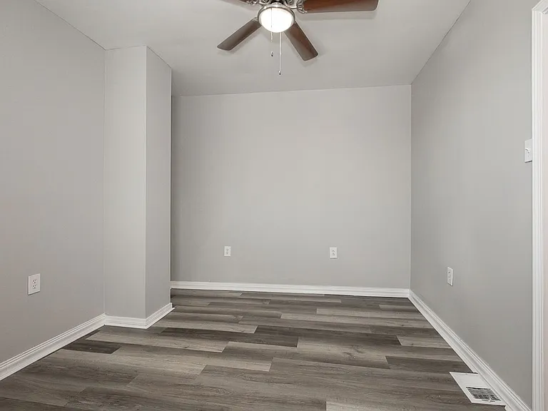 14222 Lorain Ave — Photo 9