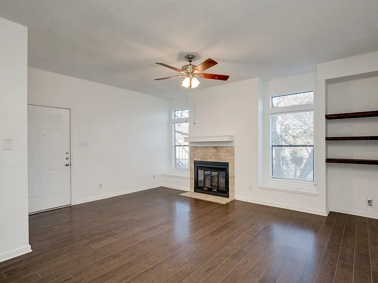 5304 Indio Cv #B — Photo 3