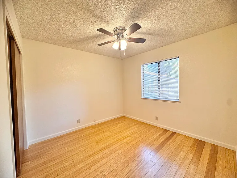 Stadium Village Apartments — Photo 21