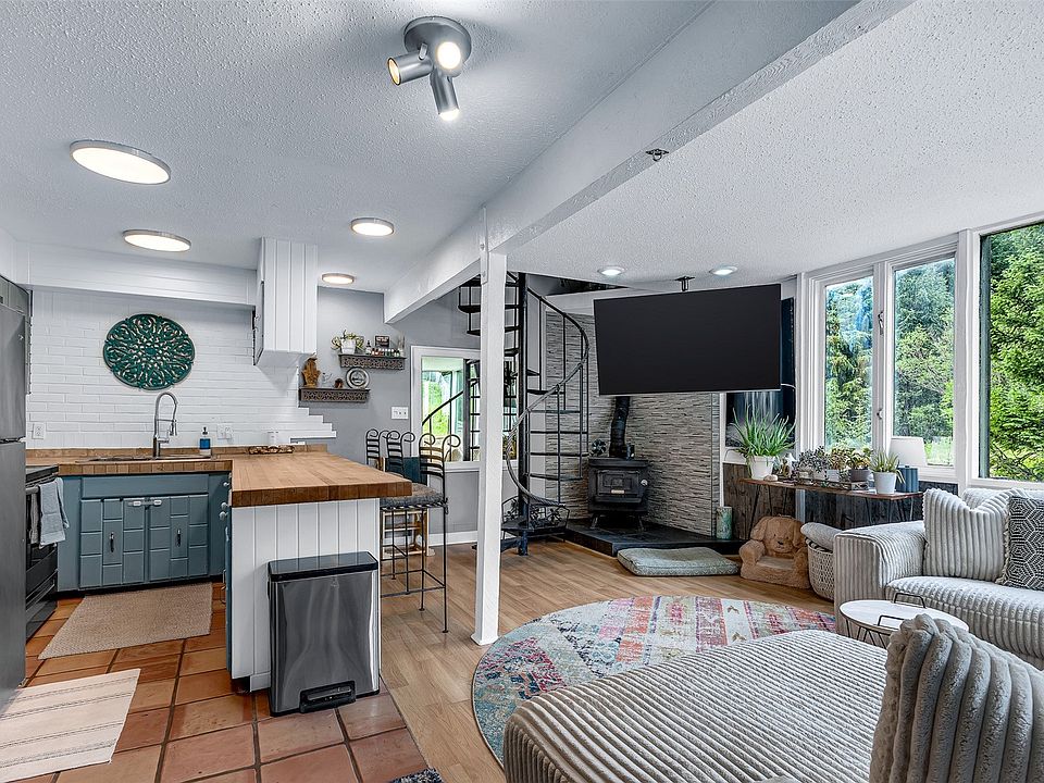 1st image of 136 Lance Lane UNIT 2
