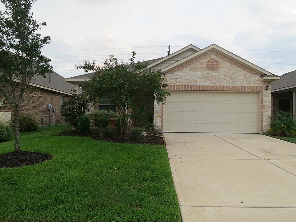 1st image of 26823 Glacier Creek Dr