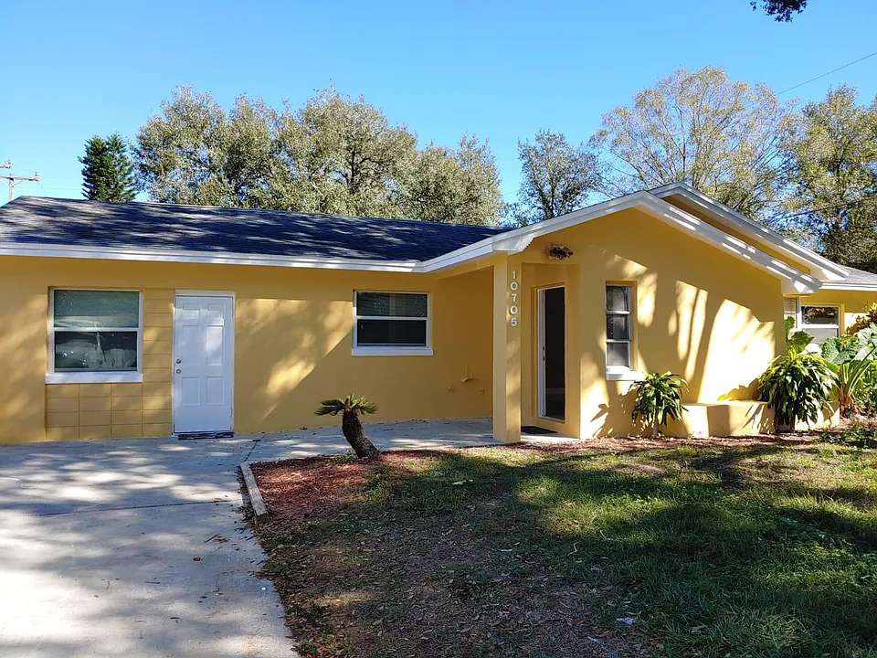 10705 N Waterhole Pl