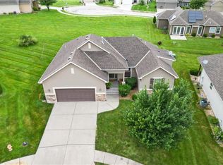 304 Alexander Creek Ct, Raymore, MO 64083