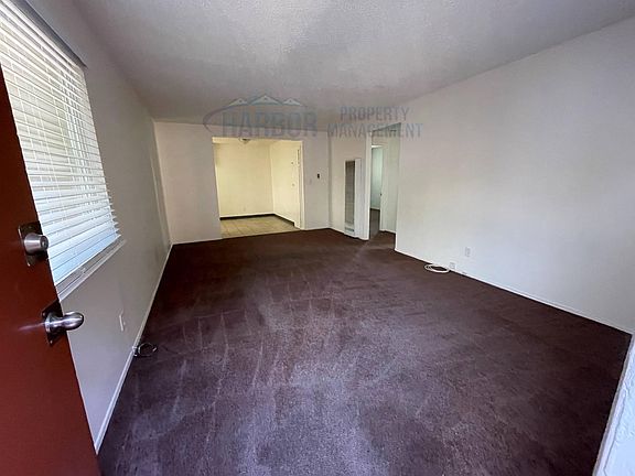 2nd image of 331 W 11th St APT B