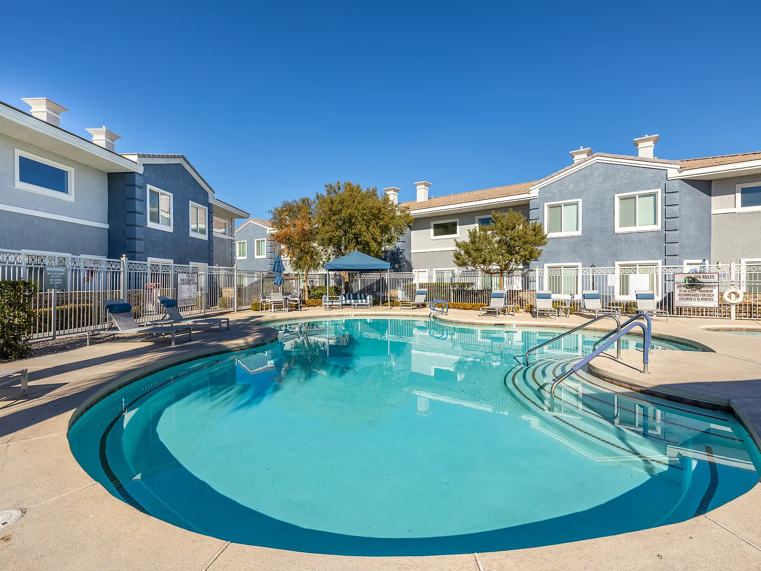 Camino Al Norte Townhomes — Photo 3