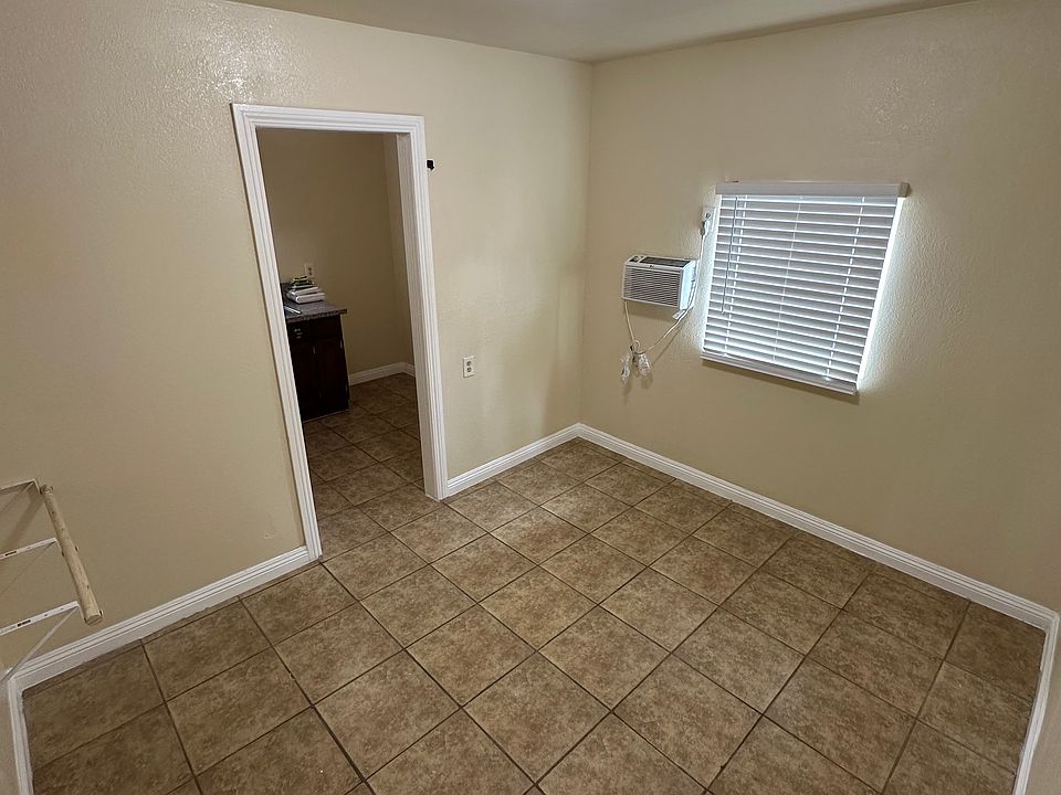 1st image of 6214 Prospect Ave #B