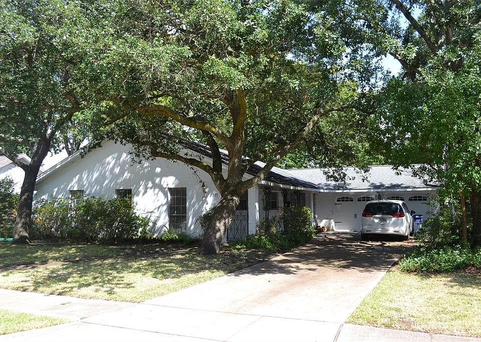 1st image of 327 Biscayne Blvd