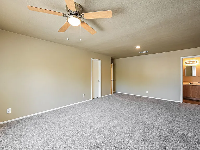 5818 Summer Fest Dr — Photo 15