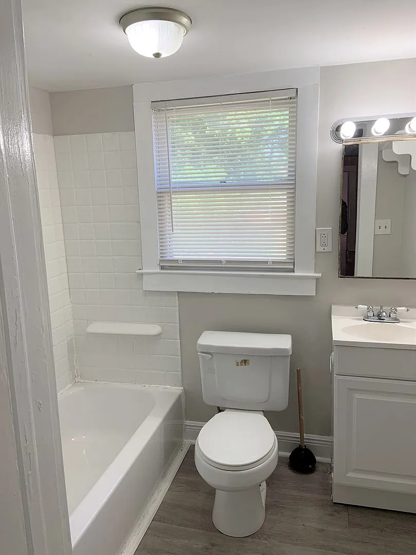 4 BR 4 BA on Queen City Ave available August 2027 — Photo 4