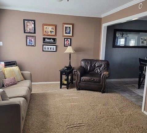 5th image of 406 Winona Blvd