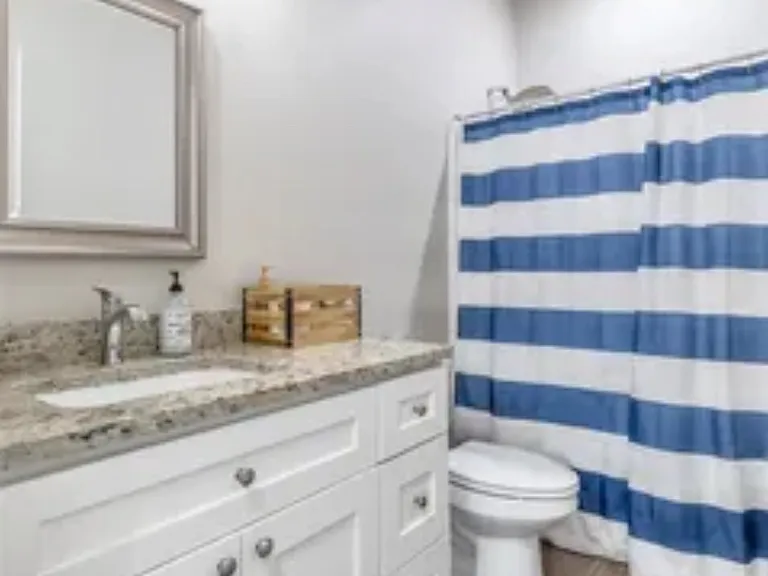 7449 Sleepy Hollow Ln — Photo 18