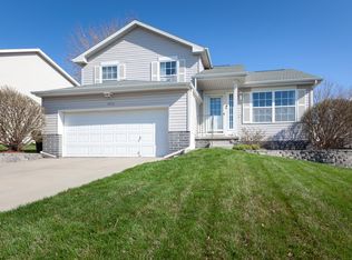 16720 Patrick Ave, Omaha, NE 68116