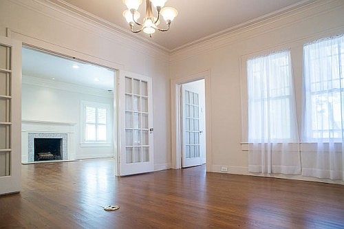 4th image of 515 W Gramercy Pl