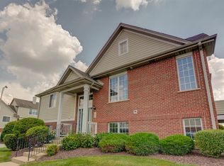 15808 Scotsglen Rd, Orland Park, IL 60462