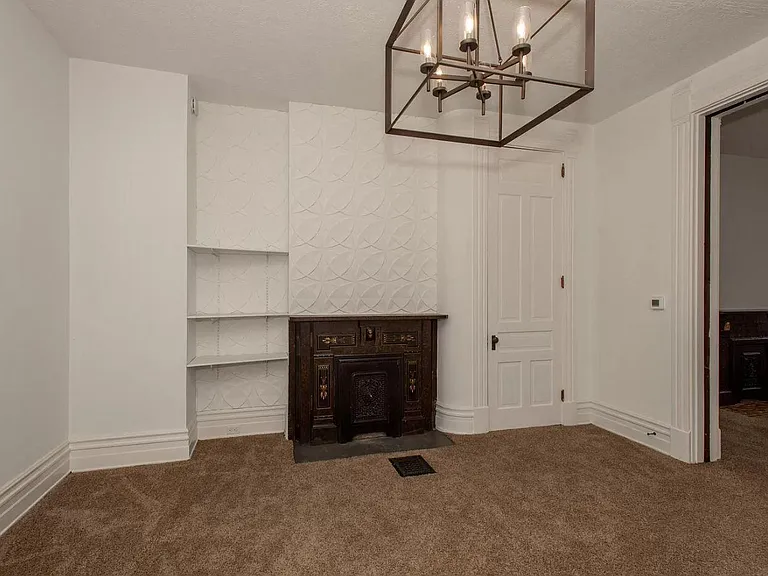 536 Lexington Ave #1 — Photo 16