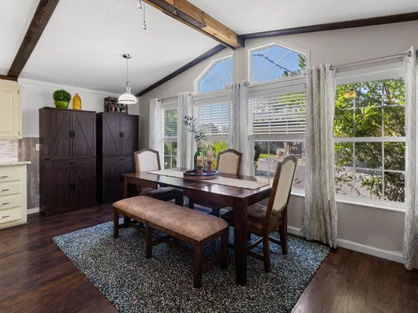 6 Shady Oaks Dr, Folsom, CA 95630