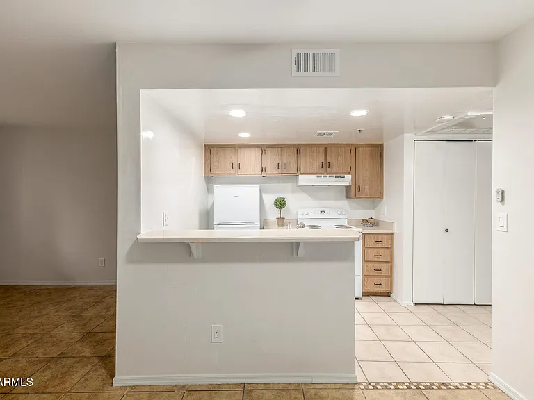 12123 W Bell Rd #110 — Photo 7
