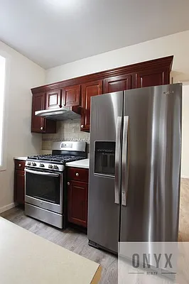 Rented by Onyx | media 7