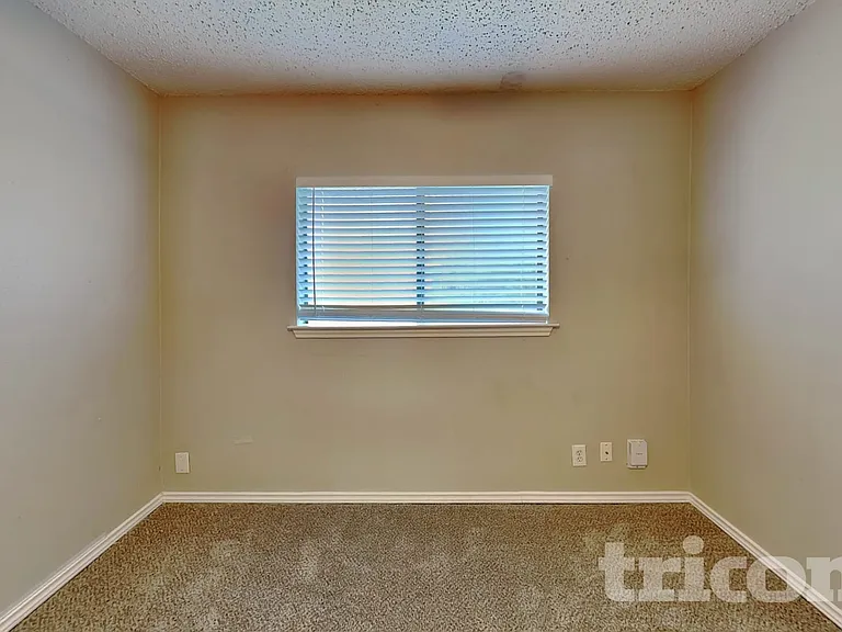 9719 Hidden Fls — Photo 6