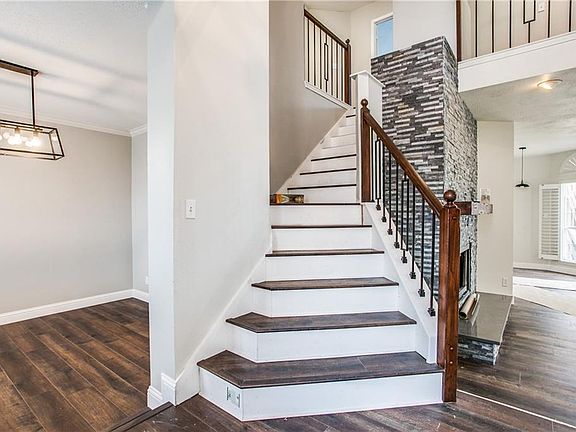 2nd image of 100 N Westgate Way