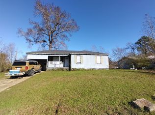 1611 Aaron St, Leesville, LA 71446