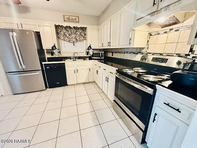 101 Burrow Dr — Photo 5