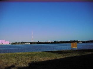 1270 NW 32nd St, Miami, FL 33142