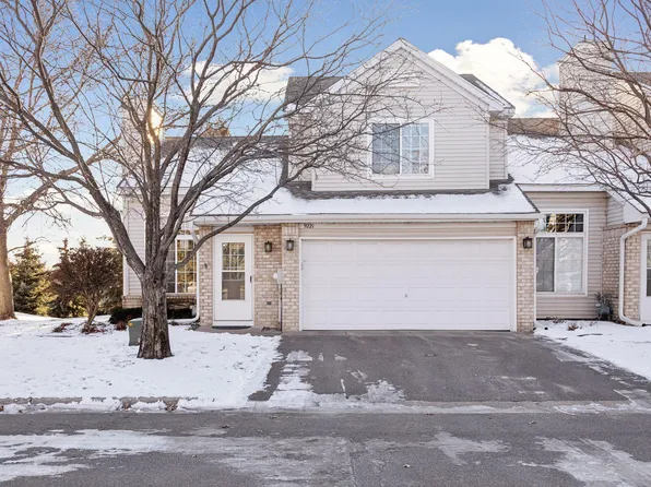 9221 Troon Ct, Woodbury, MN 55125