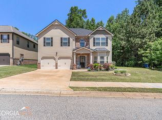 2011 Dickons Garden Ln, McDonough, GA 30253