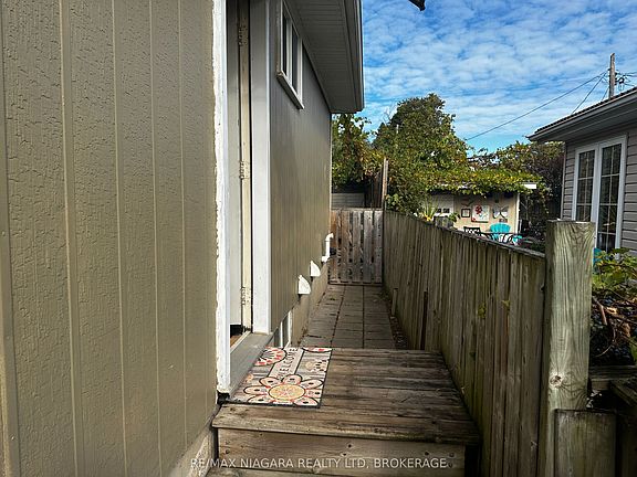 2nd image of 43A Beachaven Dr