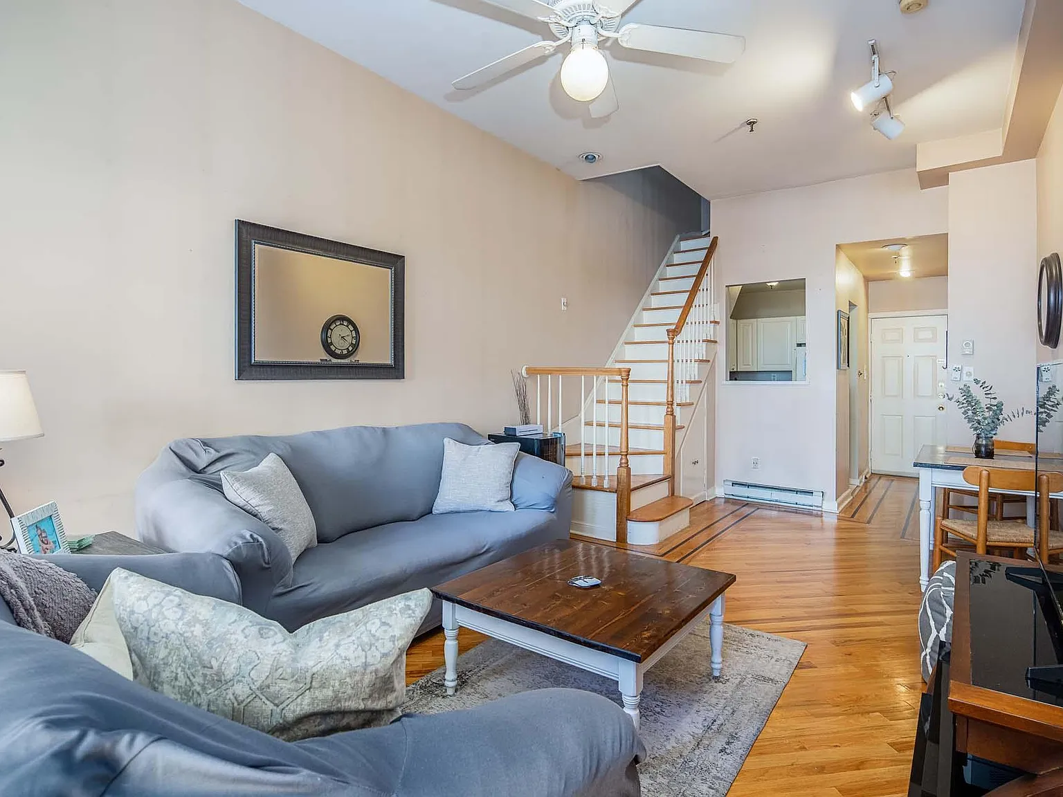 1 bed, 738 sqft, $3,250 — Photo 1