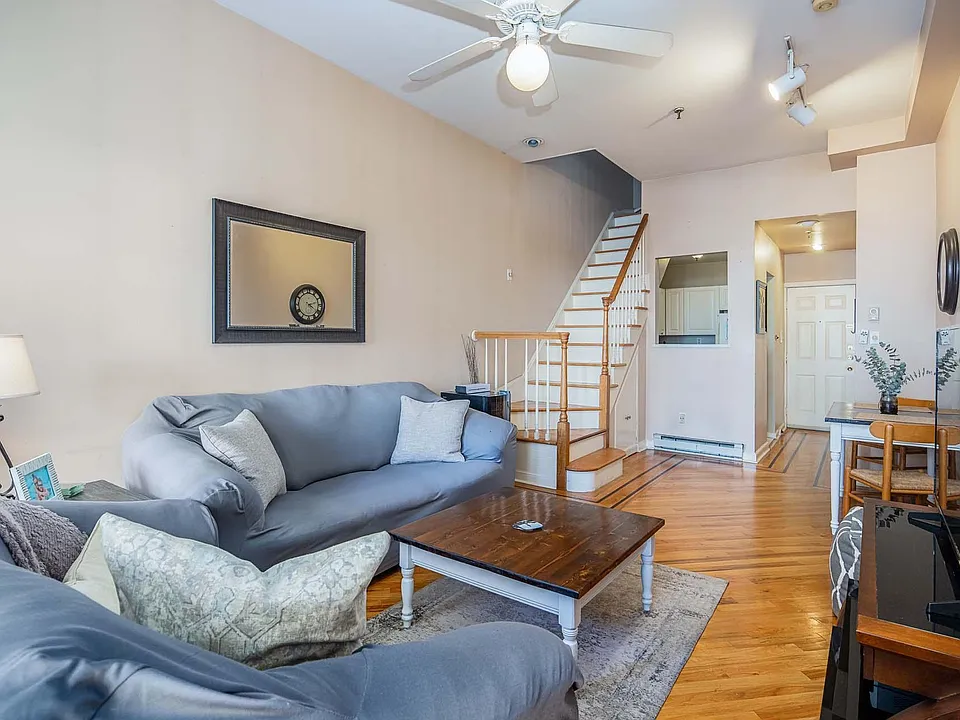 229 Monroe St #2FN