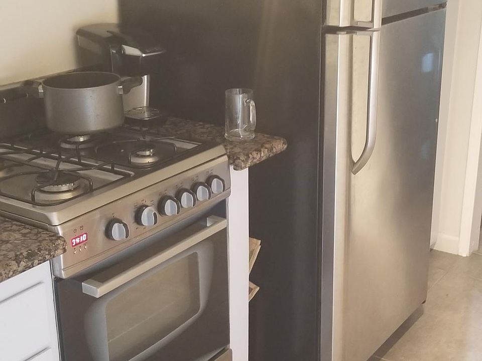 1st image of 11946 Goshen Ave APT 1