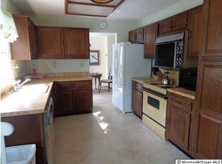 693 Friar Ct, Manchester, NJ 08759