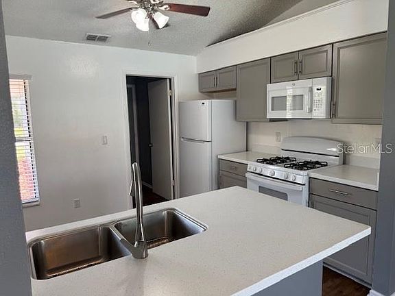 5th image of 3407 Fox Ridge St