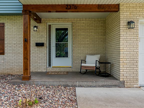 2nd image of 2376 Kingsway Dr
