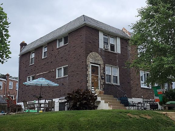 4th image of 2423 Stoneybrook Ln