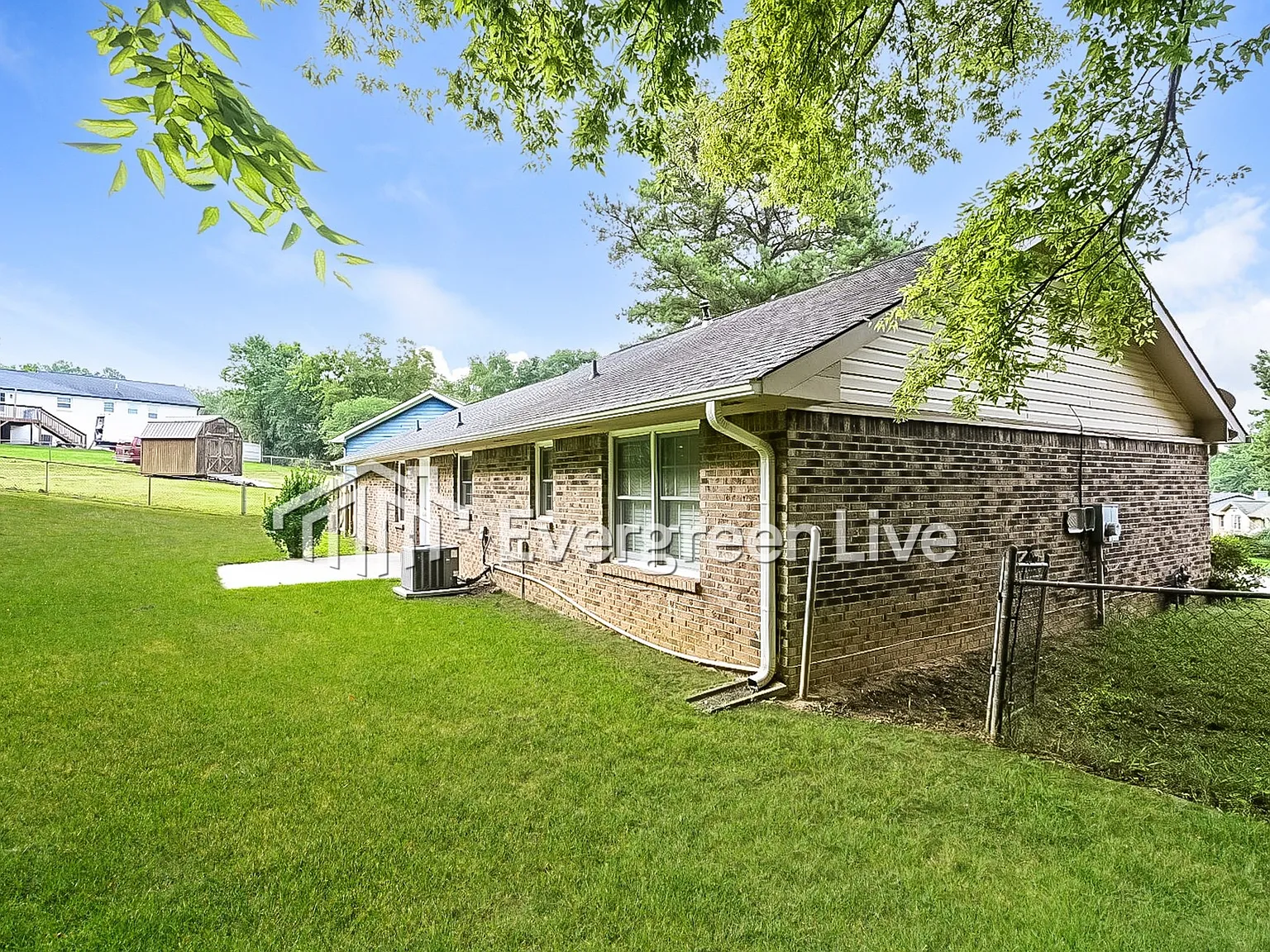 3 bed, 2.0 bath, 1514 sqft, $1,595 — Photo 4