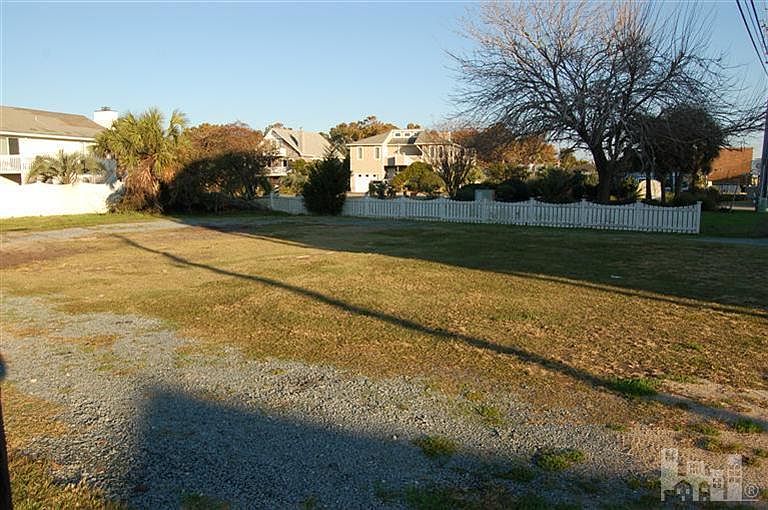 1st image of 1102 S Lake Park Boulevard
