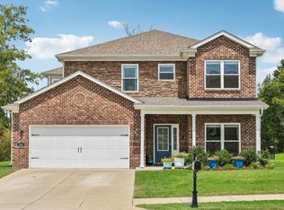 564 Fredericksburg Dr, Gallatin, TN 37066