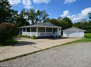 10083 Hegel Rd, Goodrich, MI 48438