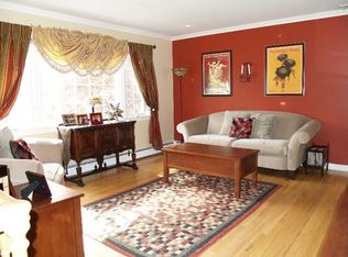 26 Rohn St, East Hanover, NJ 07936