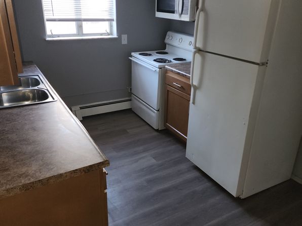 504 Olden Ave APT 4