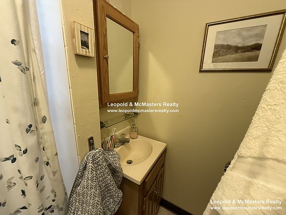5th image of 236 Kelton St #165-1