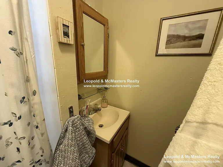 Kelton Street Apartments — Photo 15
